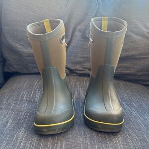 Bogs Kids Green and Olive Rain Boots